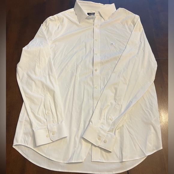 NWOT-Express Extra Slim Performance Woven Dress Shirt - Picture 2 of 3